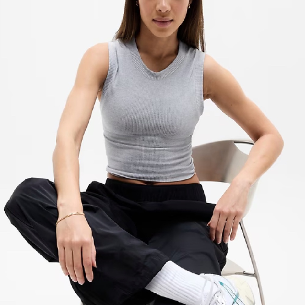 Athleta Gray High-Neck Athleisure Preppy Sporty Tank Top